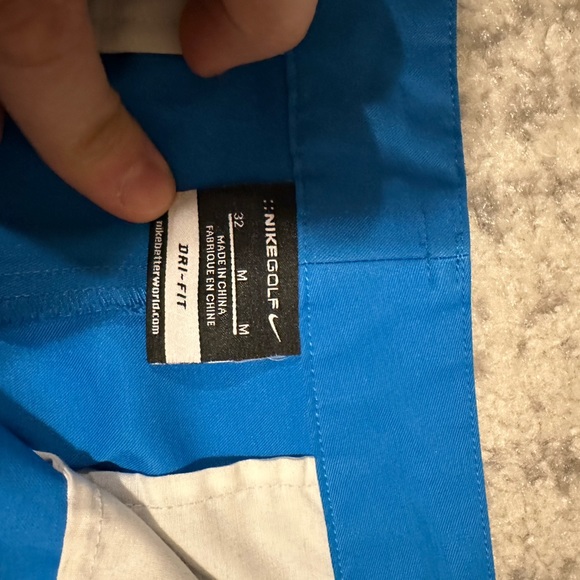 Men’s Nike Golf Shorts - Picture 2 of 3